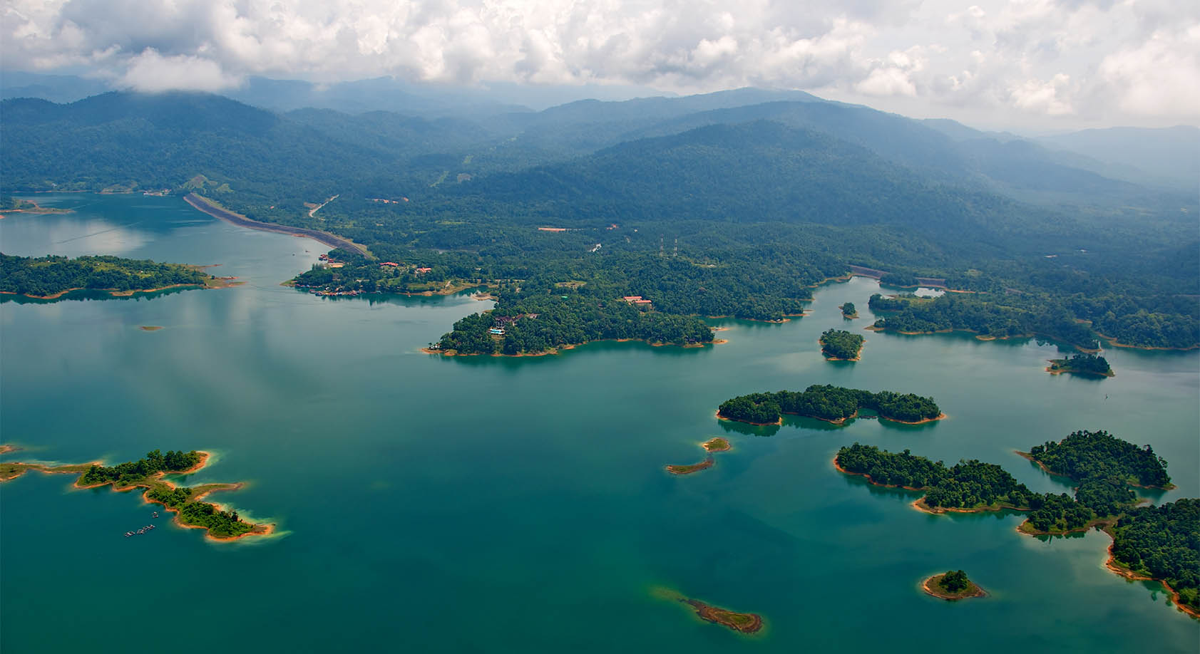 Aerial view VI-1683x918