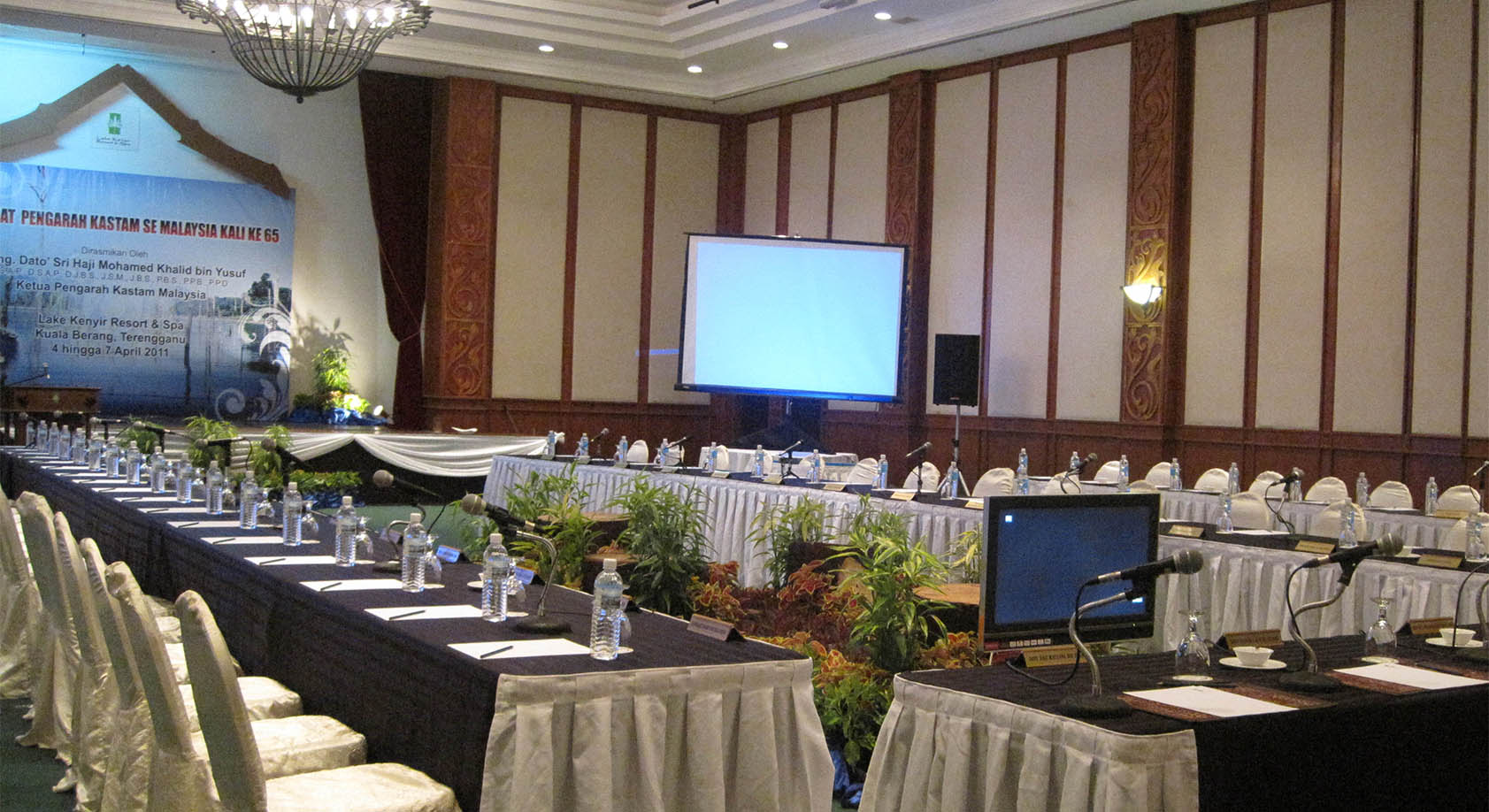 Ballroom set up II-1683x918