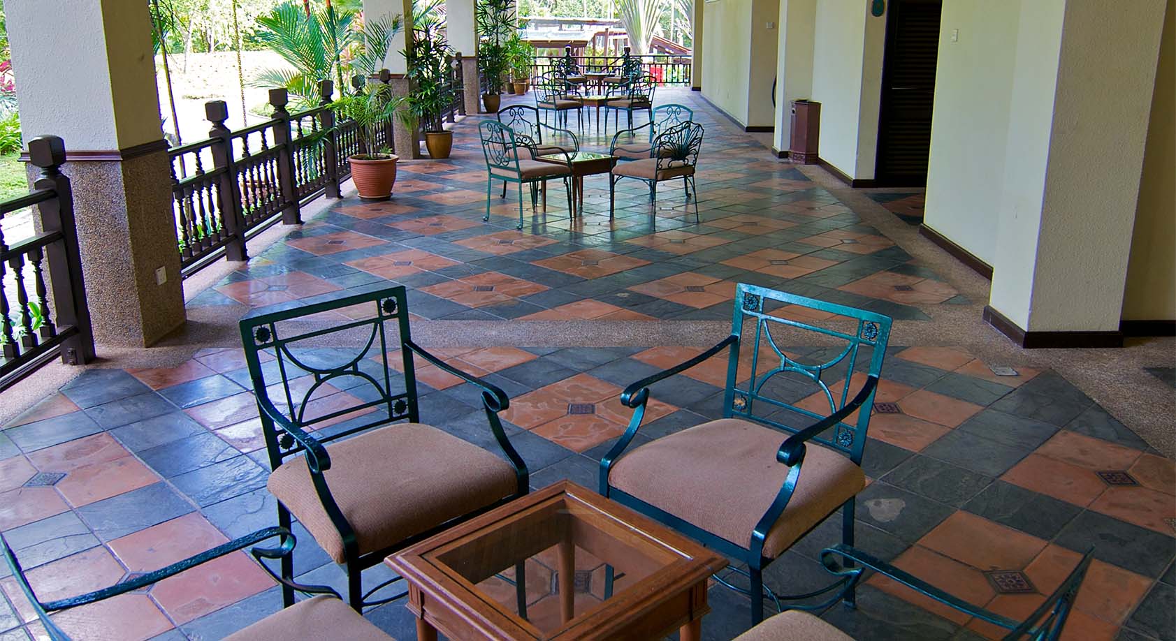 Meeting Foyer-1683x918