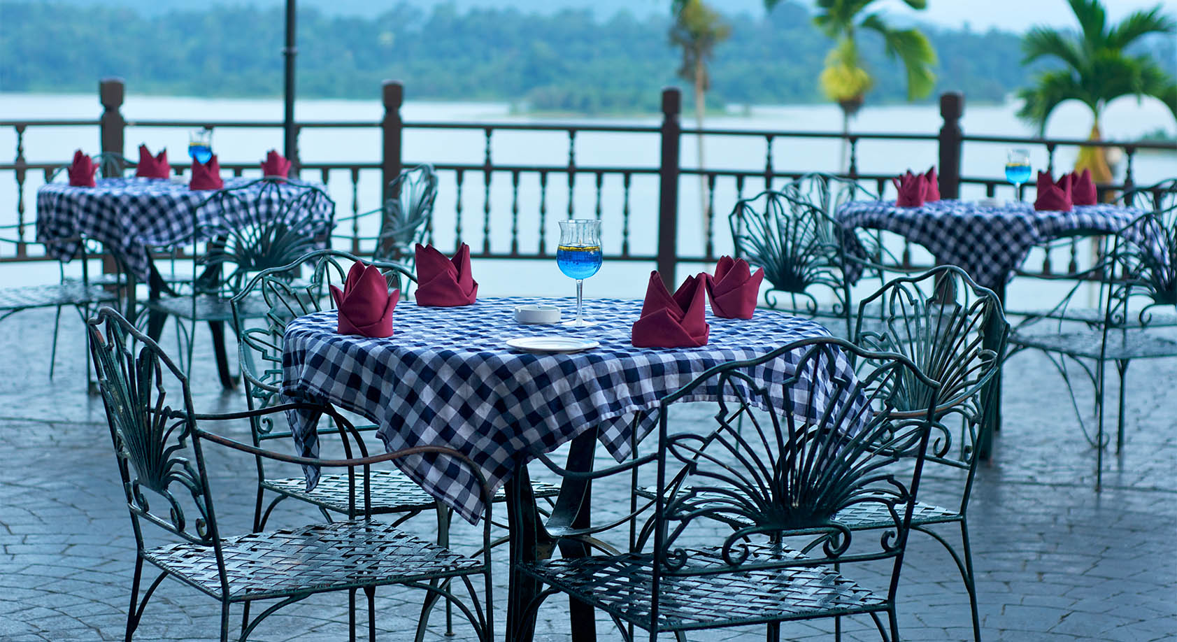Tembat Restaurant -Terrace Outdoor Dining-1683x918